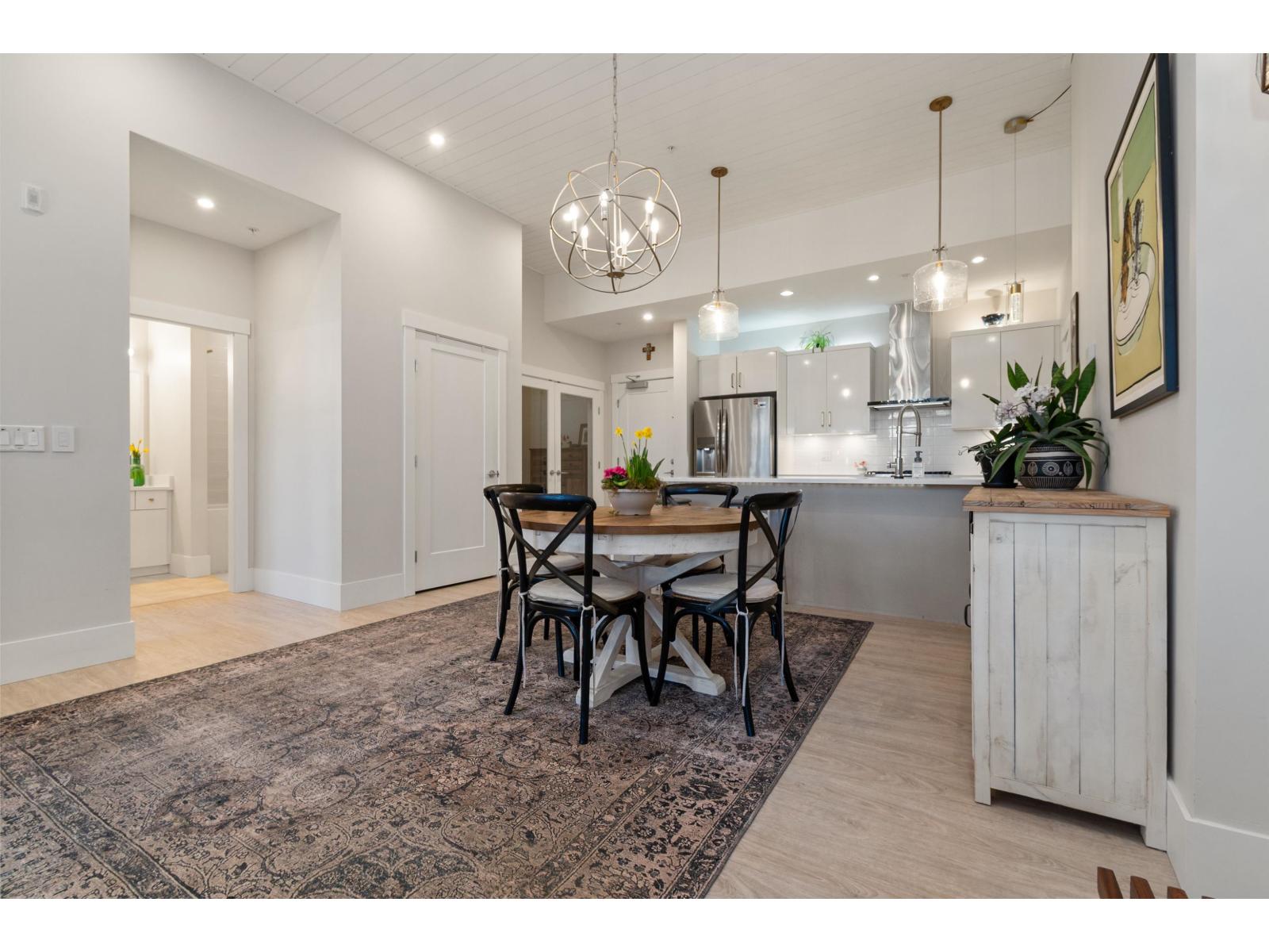 601 45745 WATSON ROAD, Sardis South, Chilliwack