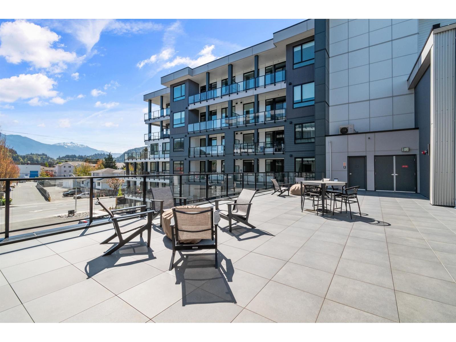 601 45745 WATSON ROAD, Sardis South, Chilliwack