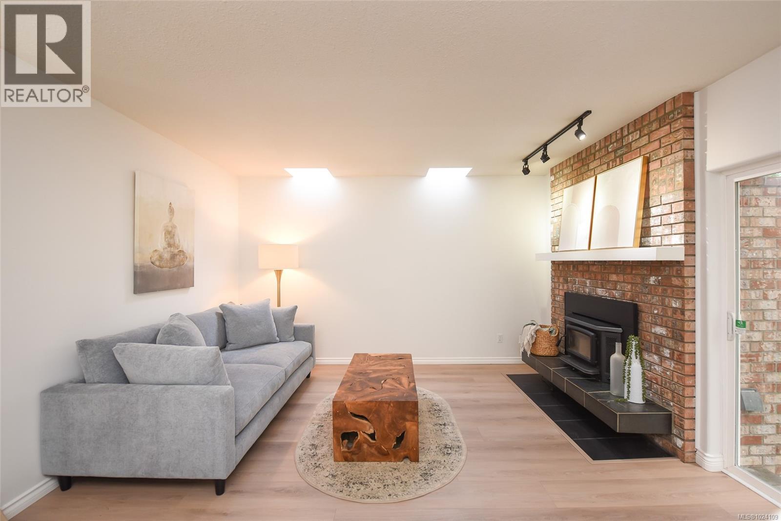 8868 Erickson Pl - 39