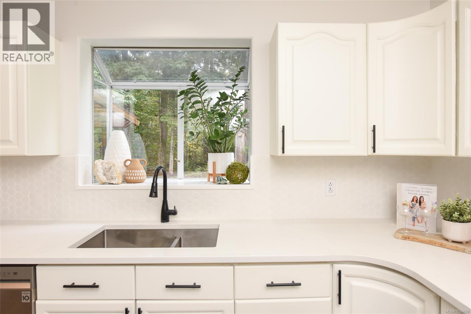 8868 Erickson Pl, Black Creek