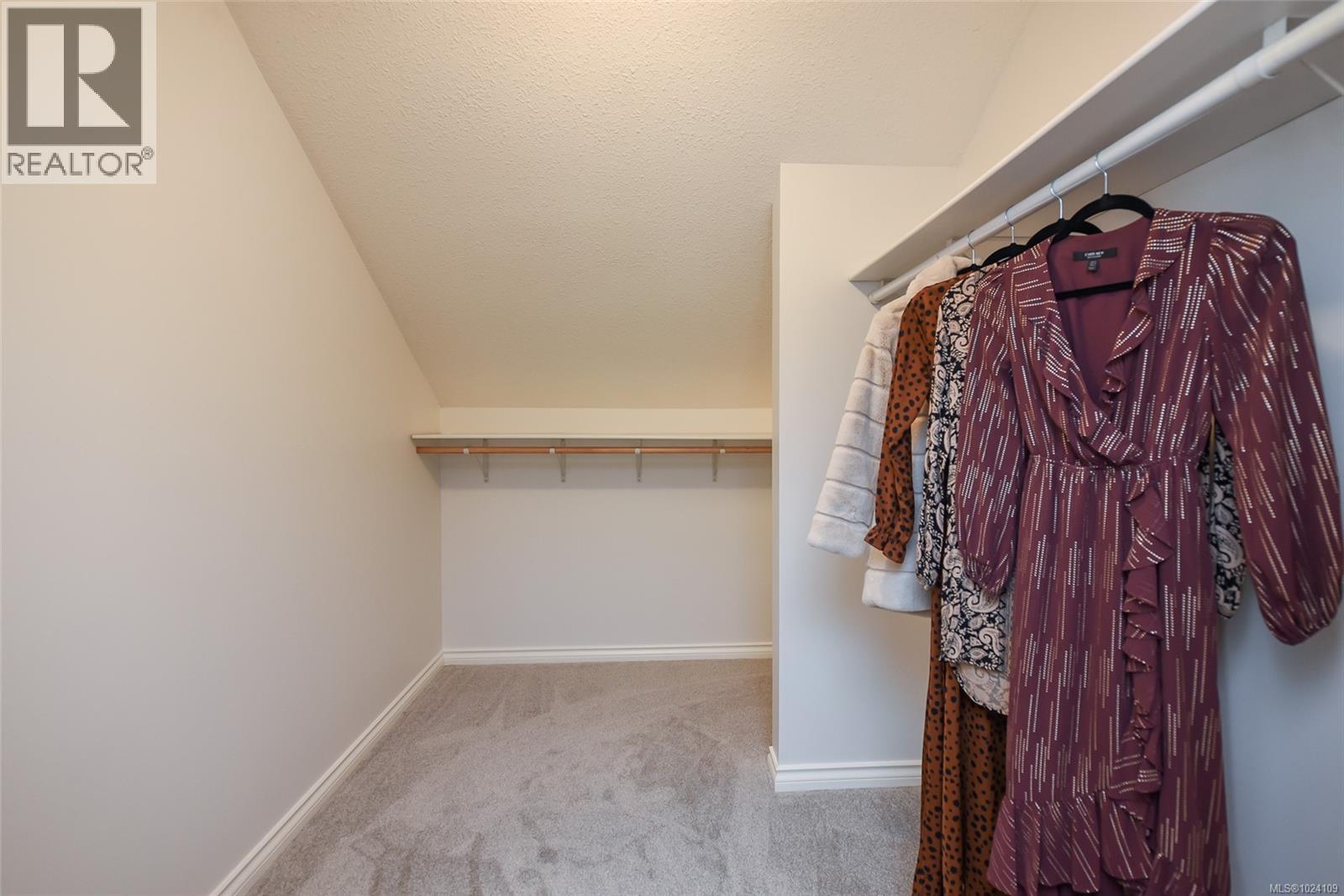 8868 Erickson Pl - 62