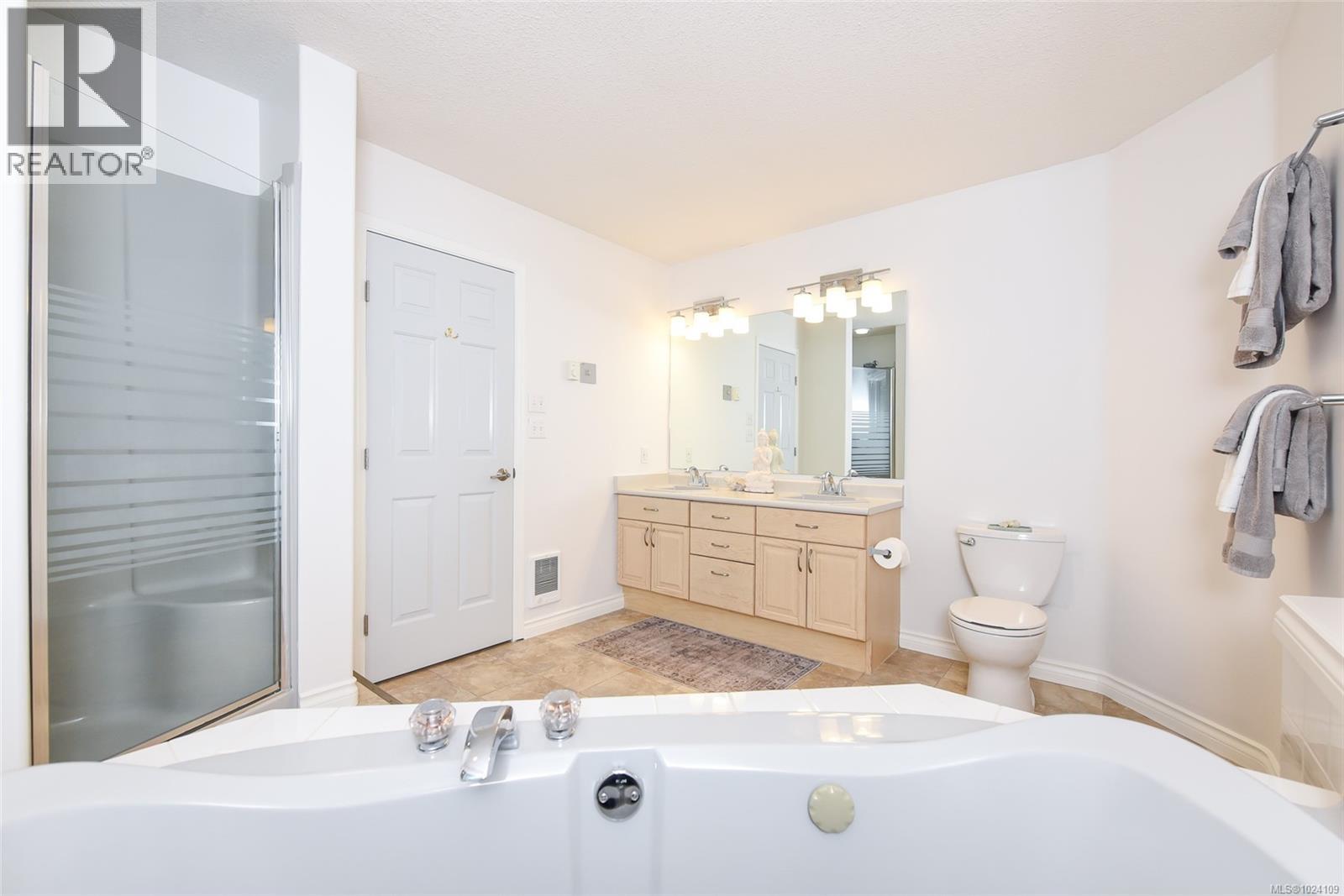8868 Erickson Pl - 65