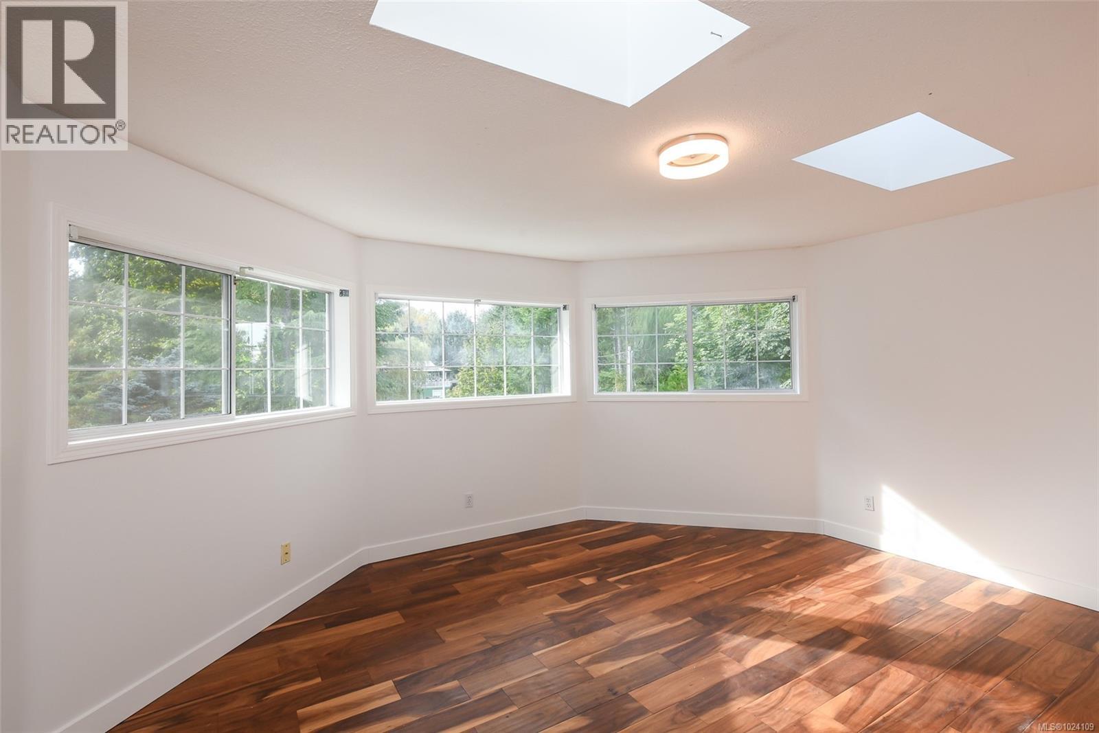 8868 Erickson Pl - 68
