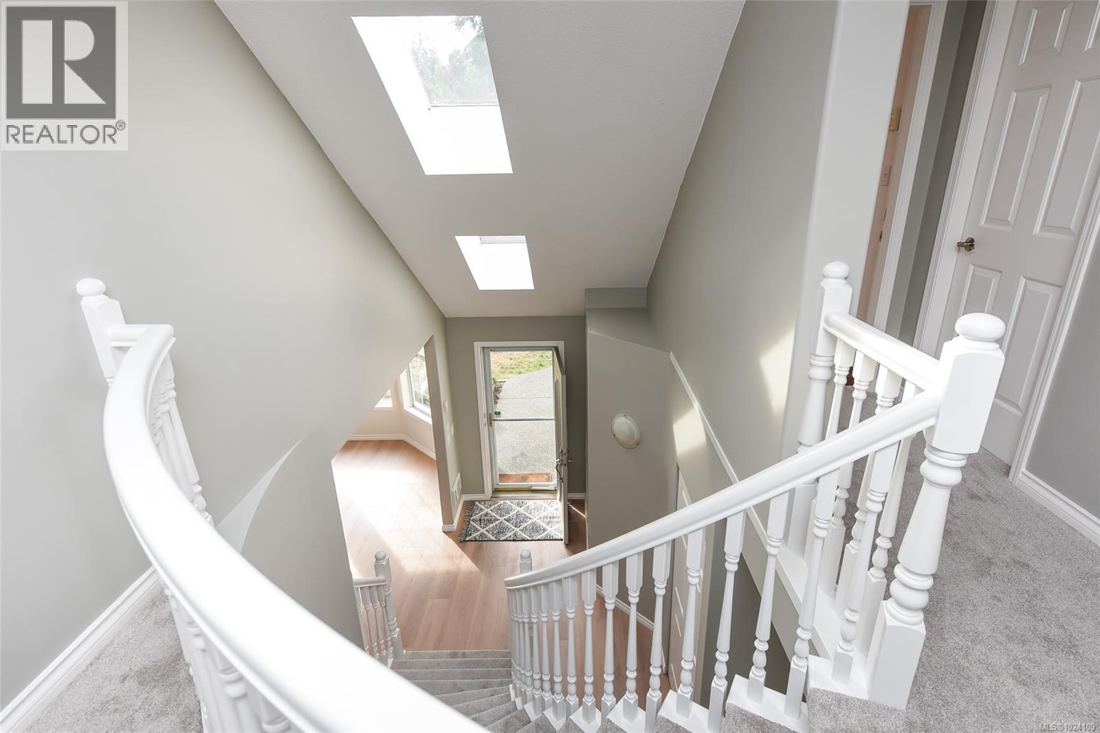 8868 Erickson Pl - 82