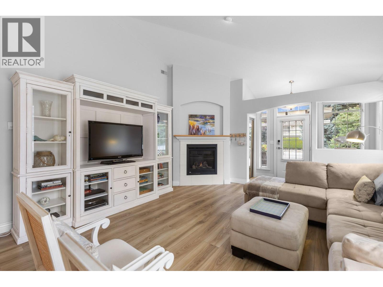 4032A Lake Avenue, Peachland