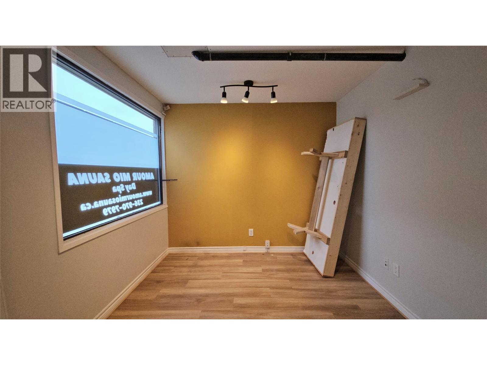 A 545 Lawrence Avenue, Kelowna