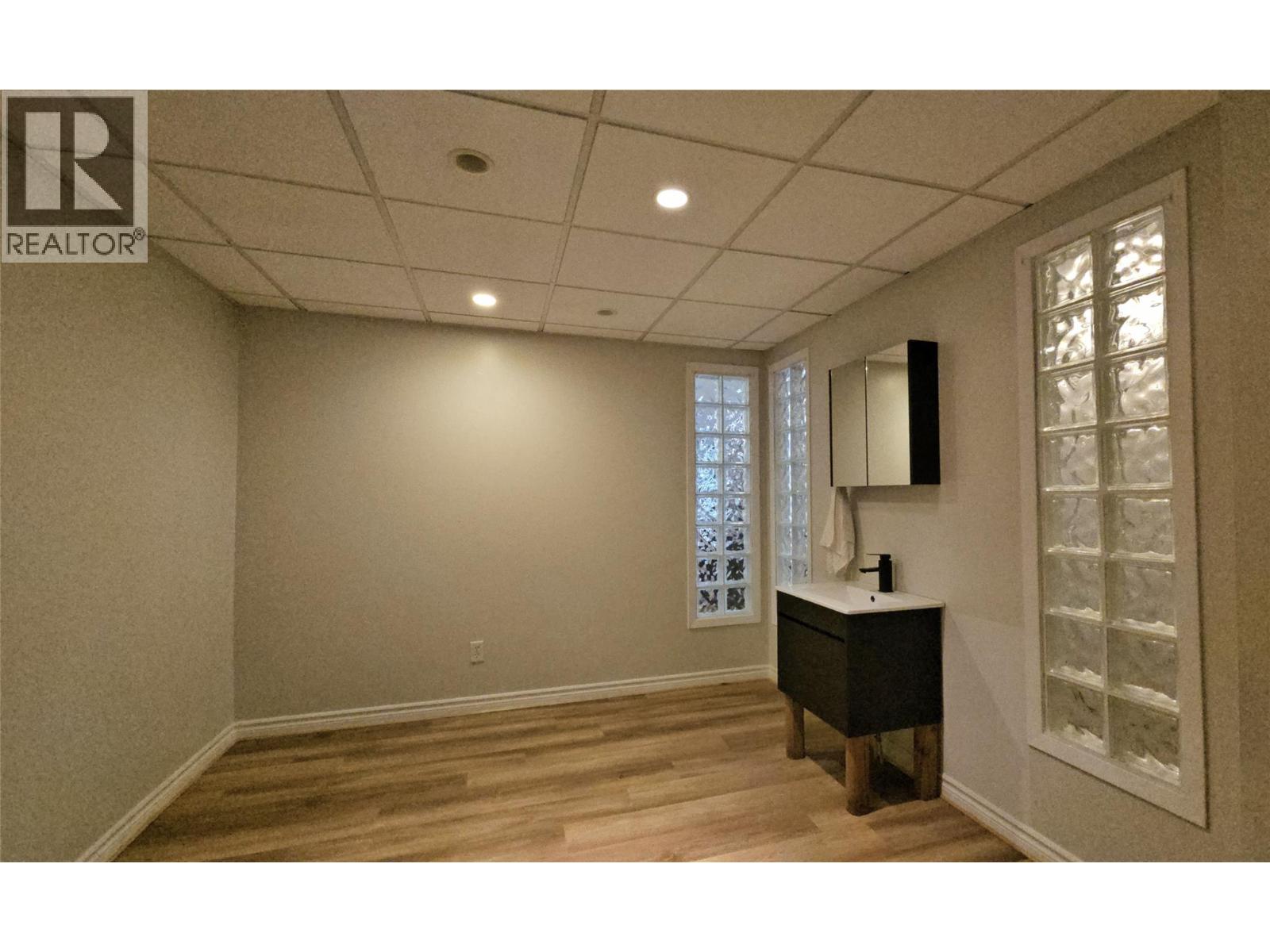 A 545 Lawrence Avenue, Kelowna