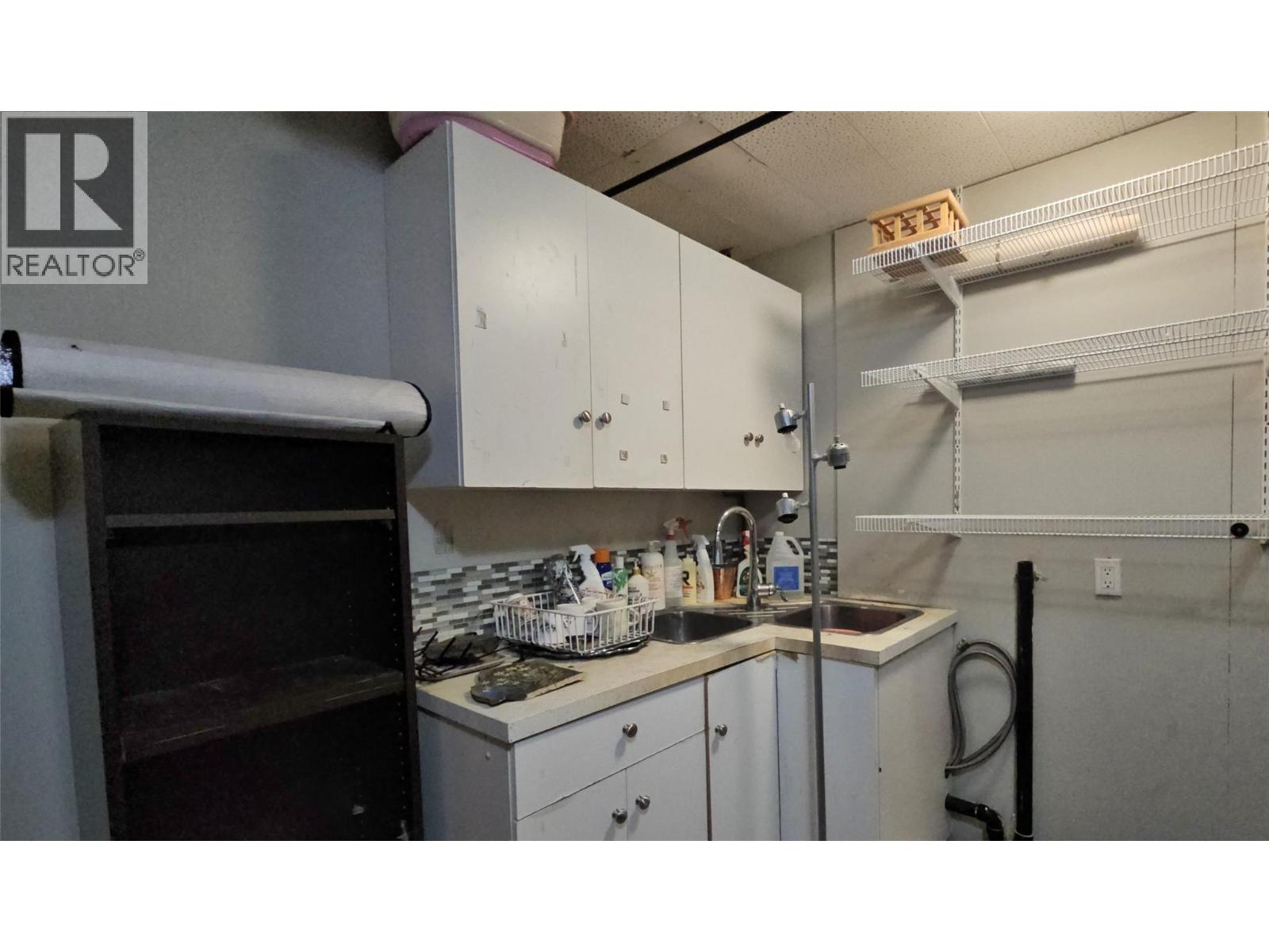 A 545 Lawrence Avenue, Kelowna