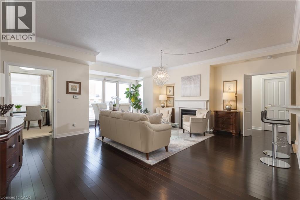 50 OLD MILL Road Unit# PH8 - Photo 5 of 27, Oakville, Ontario