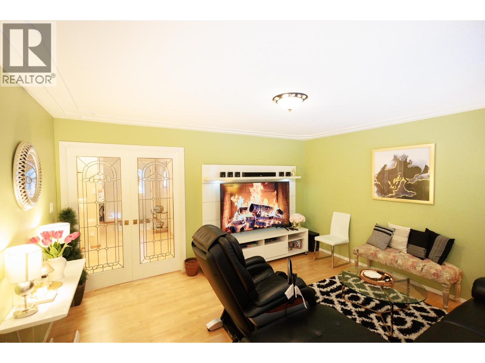 5418 MCCONNELL CRESCENT - 10