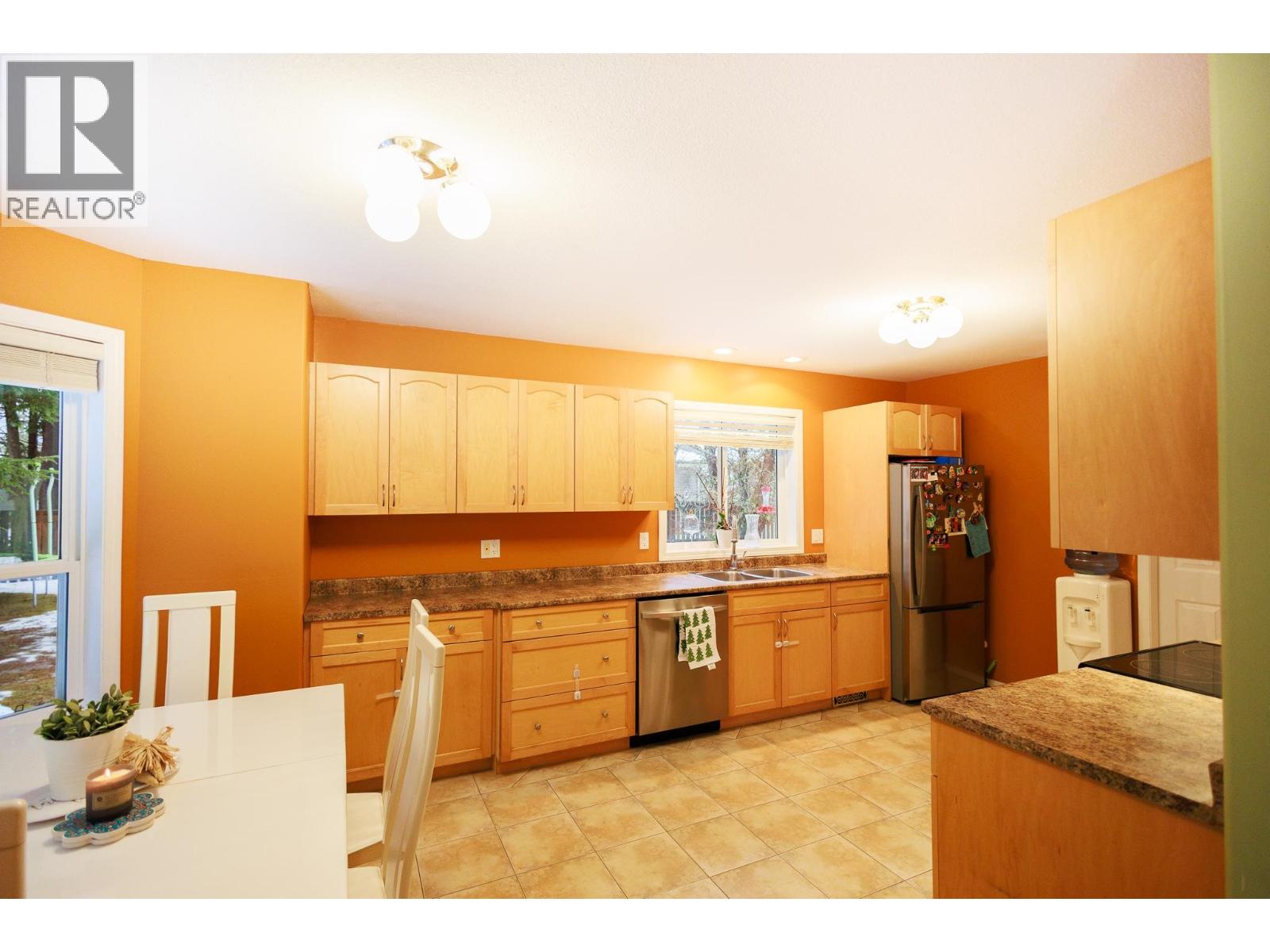 5418 MCCONNELL CRESCENT - 12