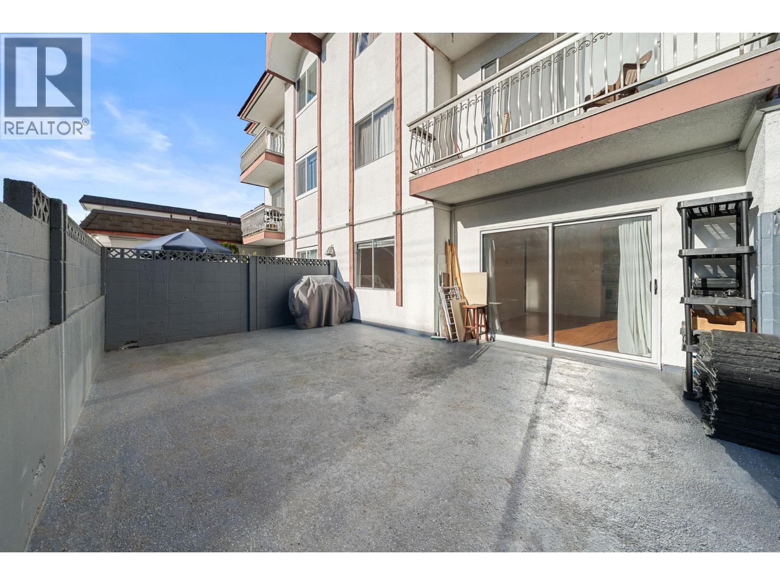 3 135 W 21ST STREET, North Vancouver