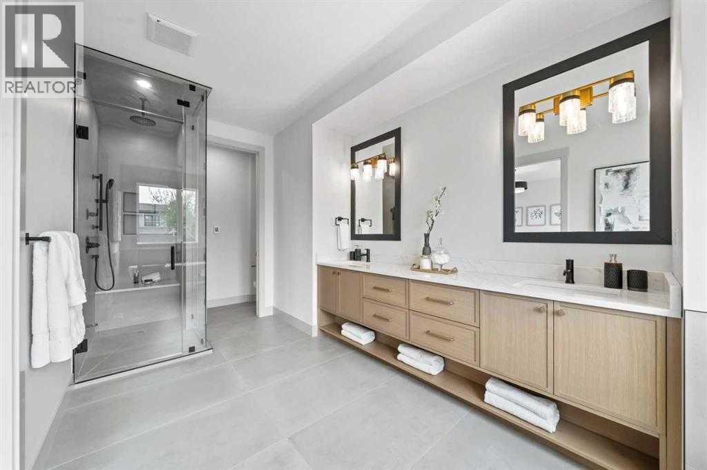 Single Family House for Sale in   Avenue NW West Hillhurst Calgary 