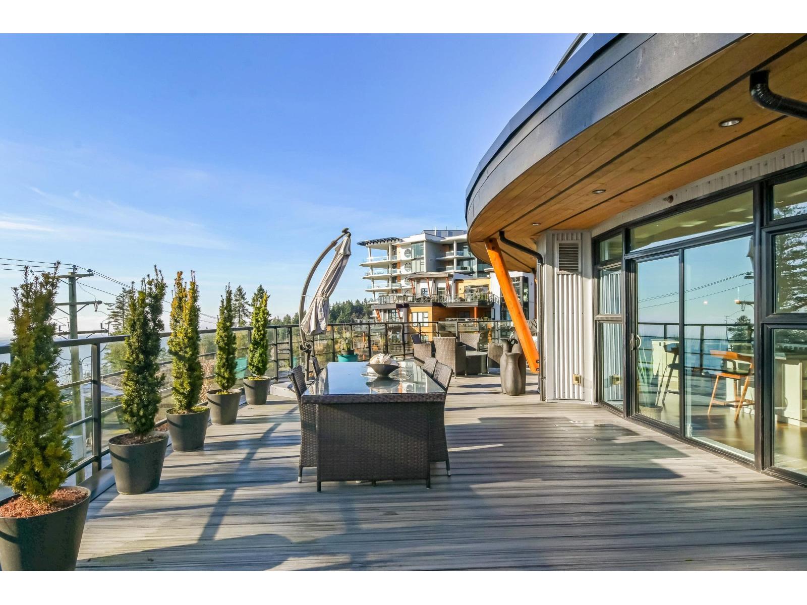 418 14855 THRIFT AVENUE, White Rock