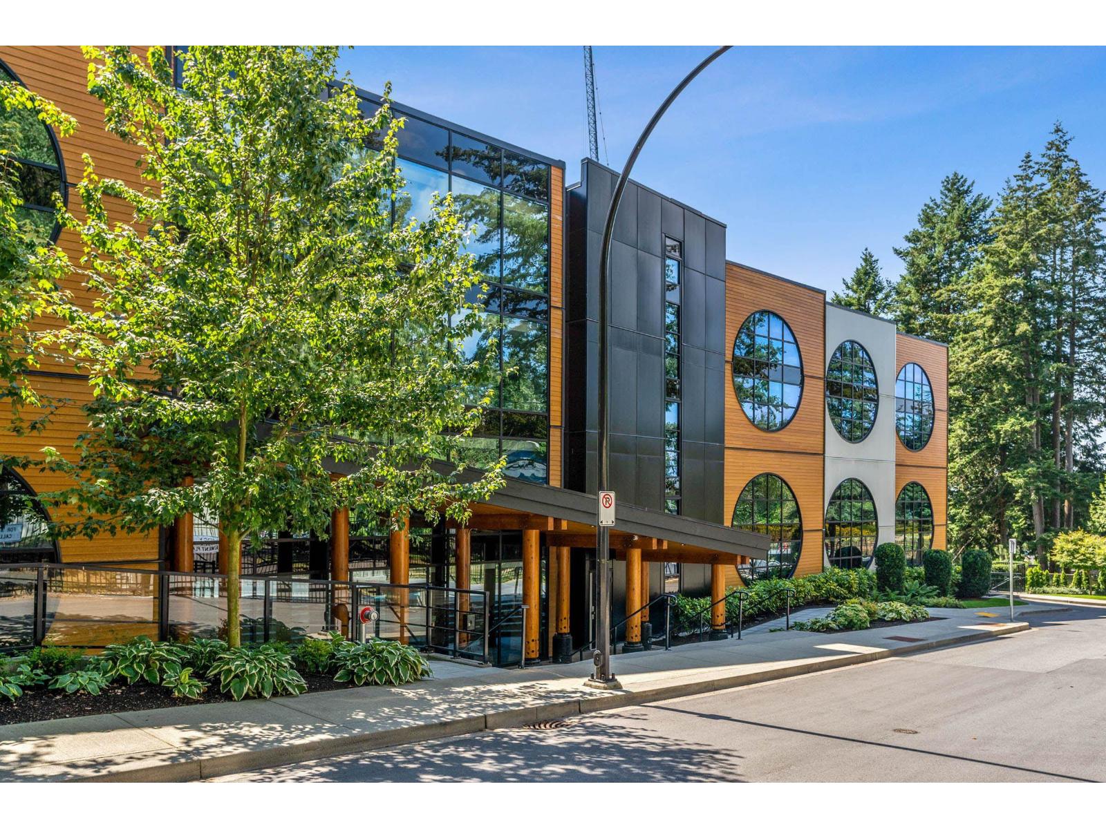 418 14855 THRIFT AVENUE, White Rock