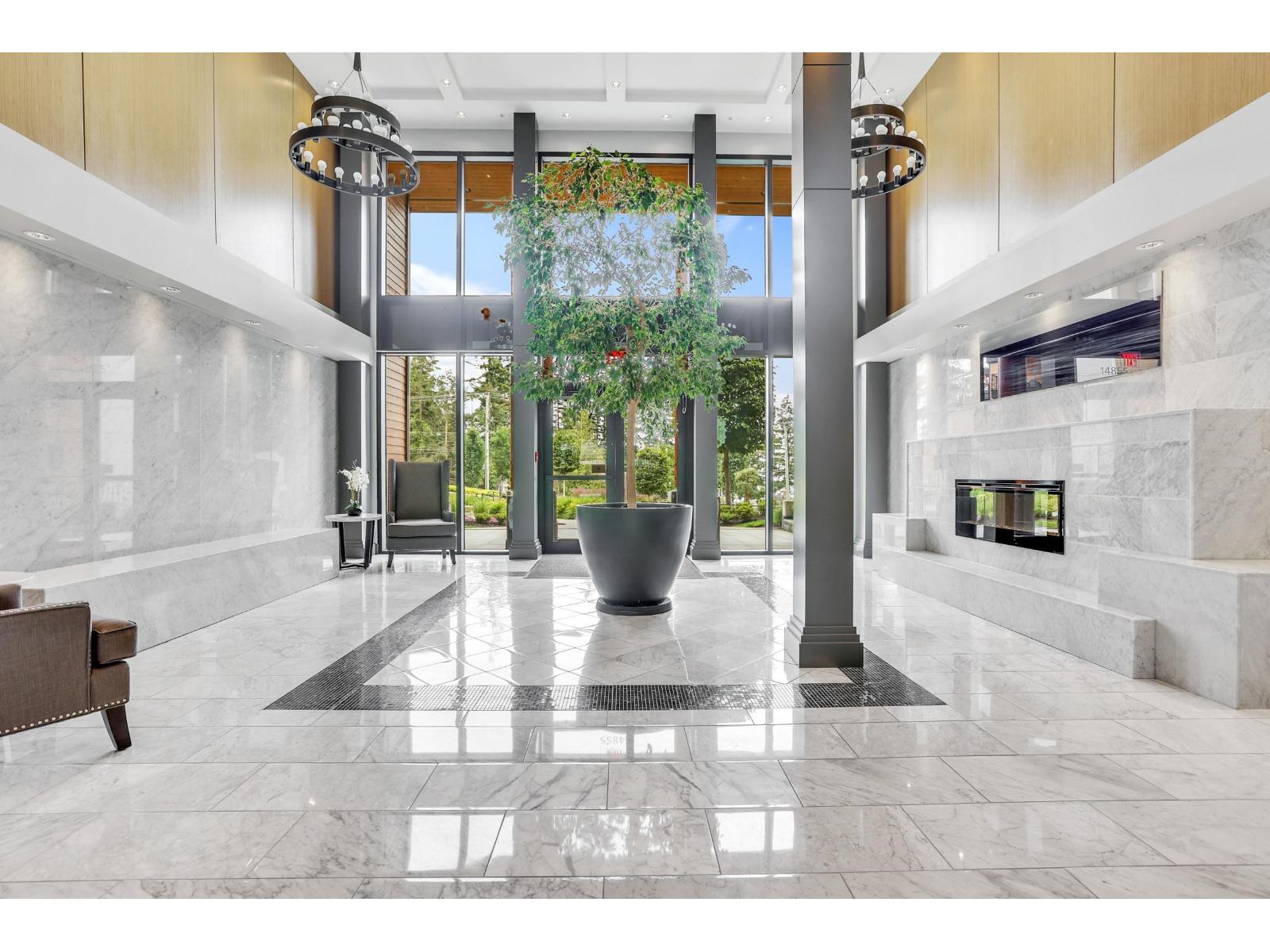 418 14855 THRIFT AVENUE, White Rock