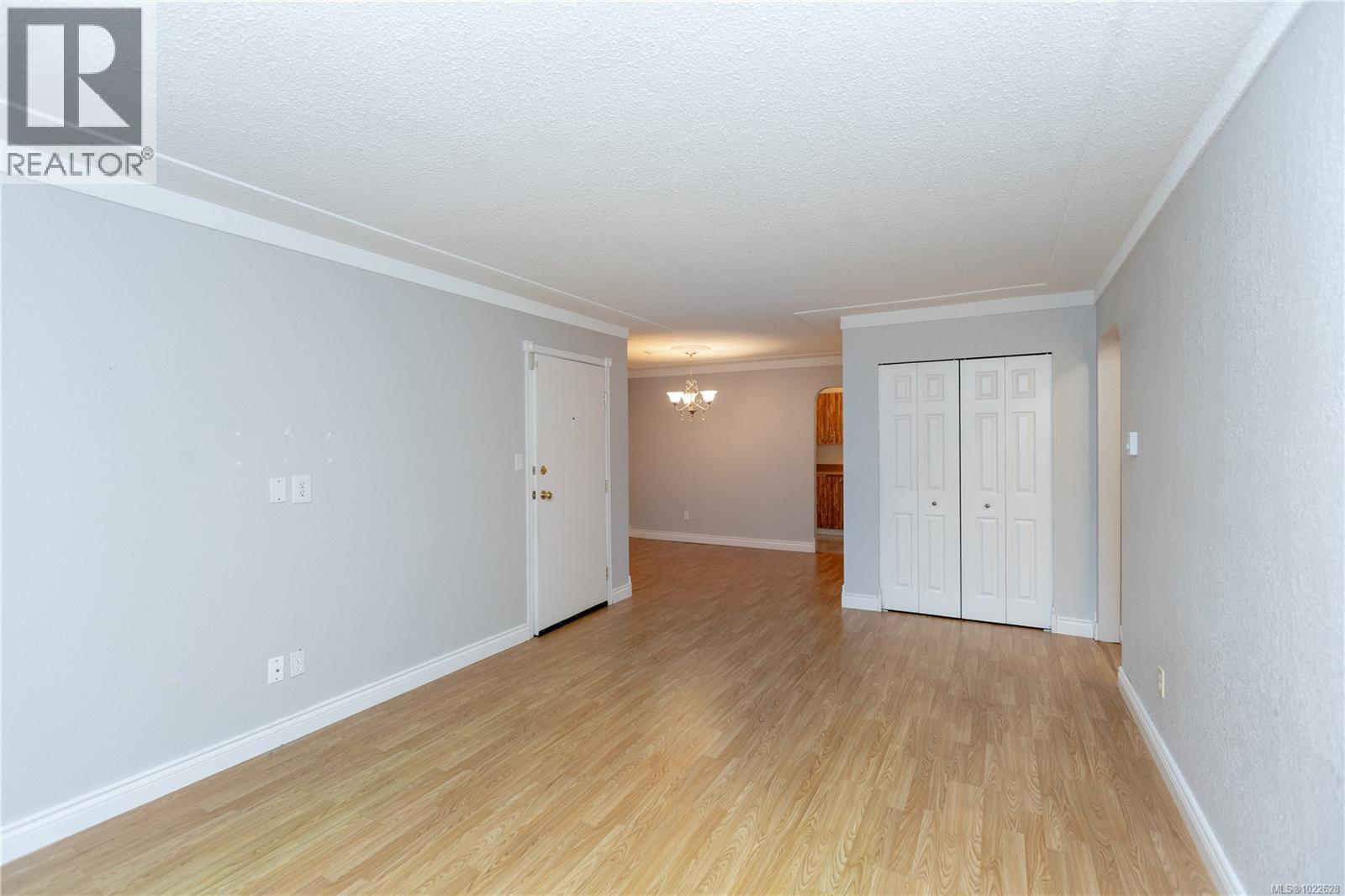 6 322 Village Way, Qualicum Beach