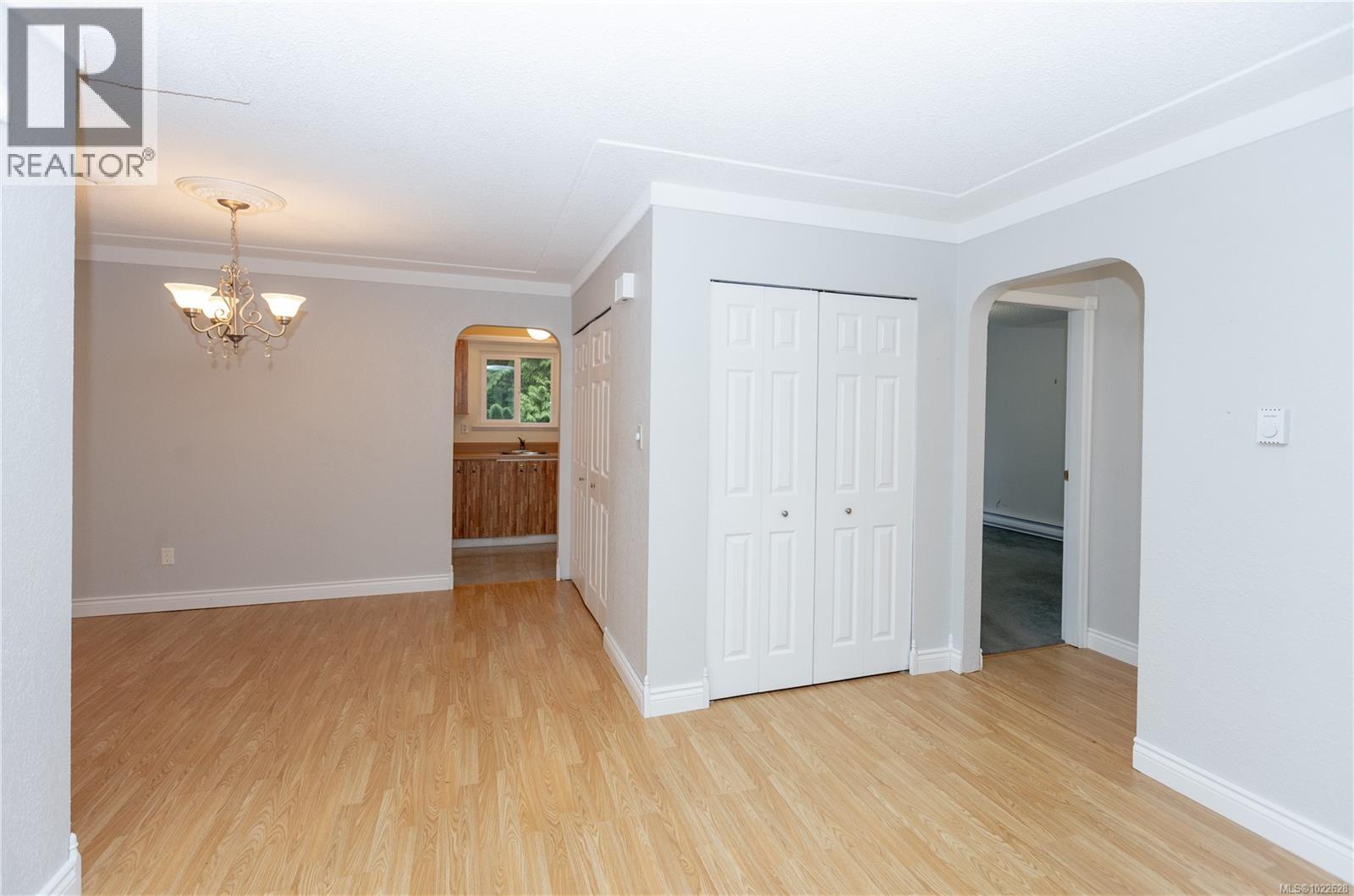 6 322 Village Way, Qualicum Beach