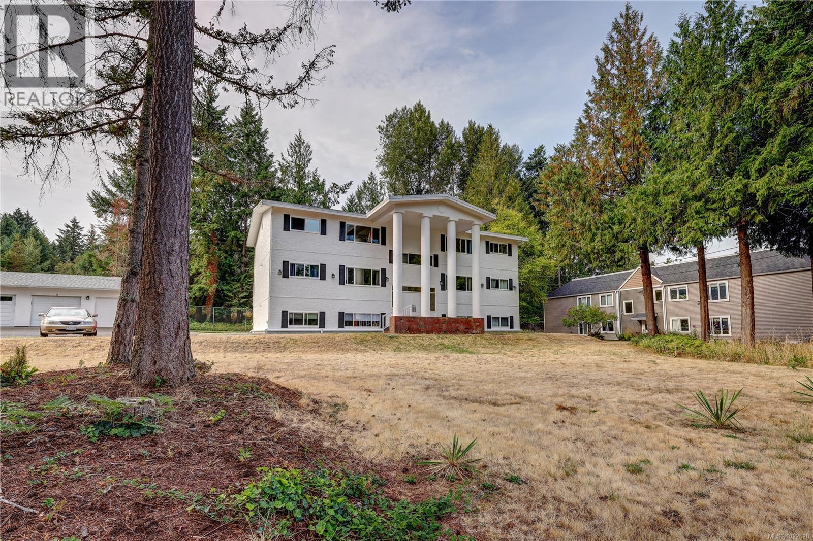 6 322 Village Way, Qualicum Beach