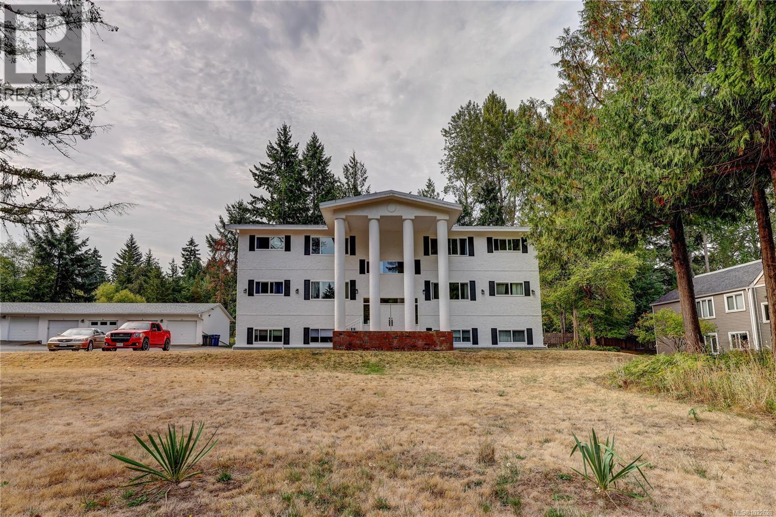 6 322 Village Way, Qualicum Beach