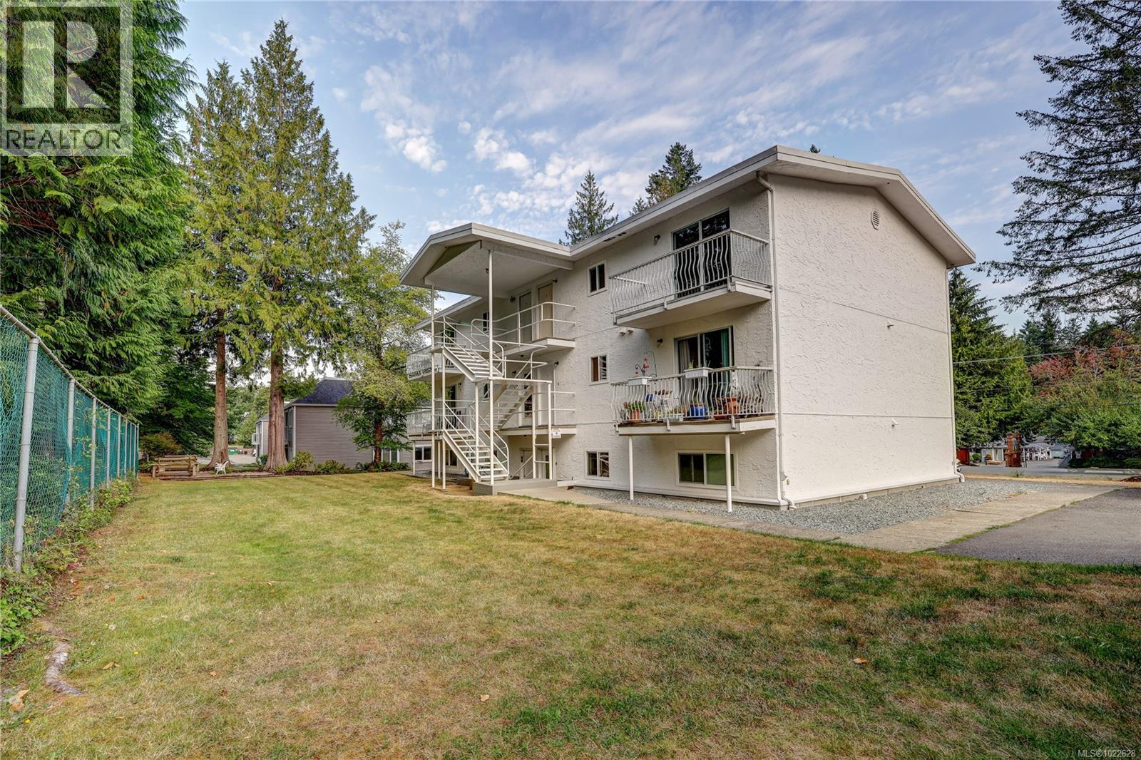 6 322 Village Way, Qualicum Beach