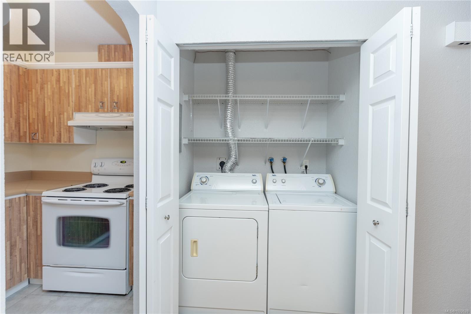 6 322 Village Way, Qualicum Beach