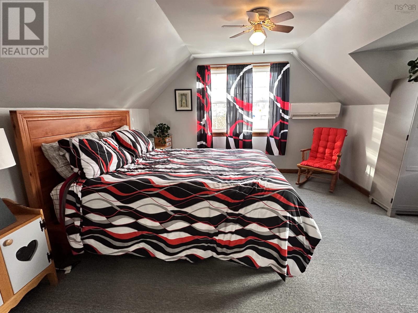 Property 16 of 37 of 15 Dexter Avenue