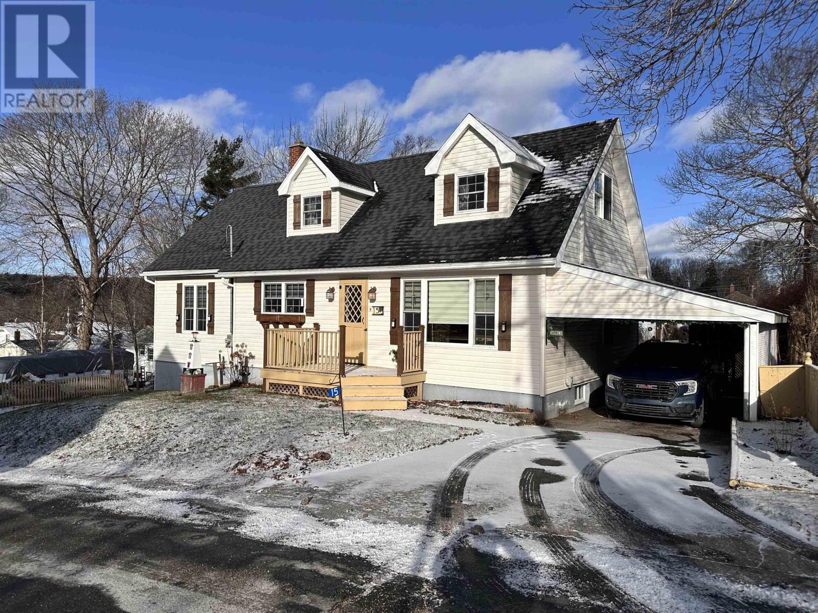 Property 2 of 37 of 15 Dexter Avenue