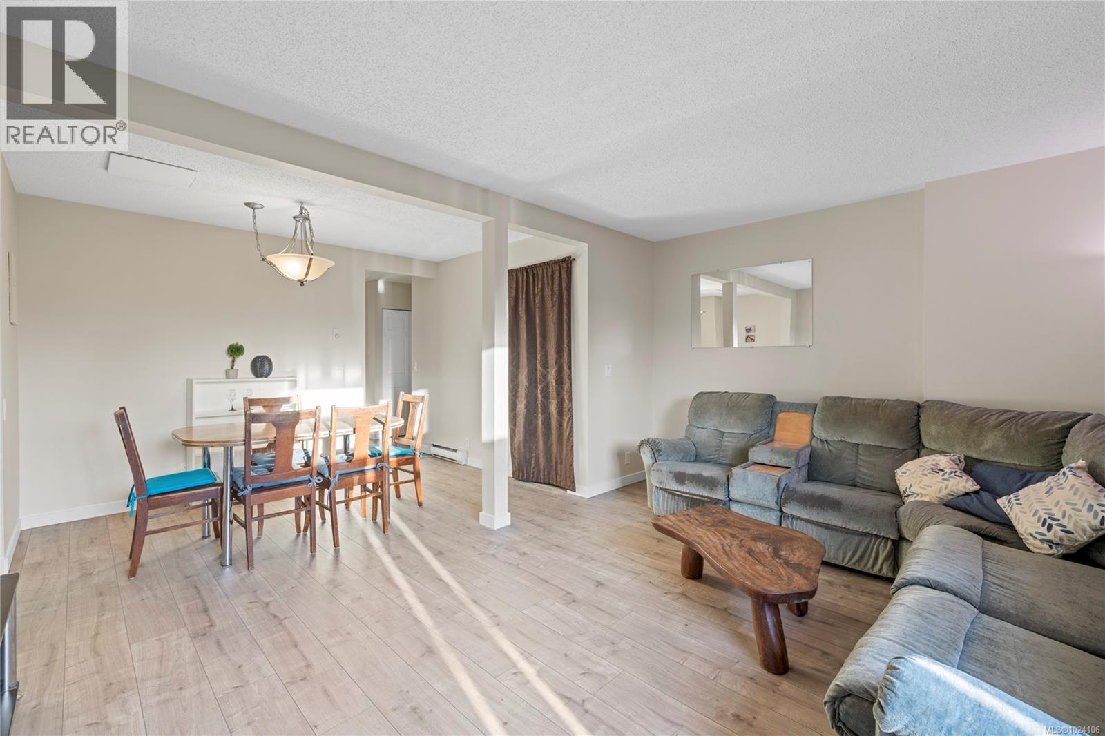 17 25 Pryde Ave, Nanaimo