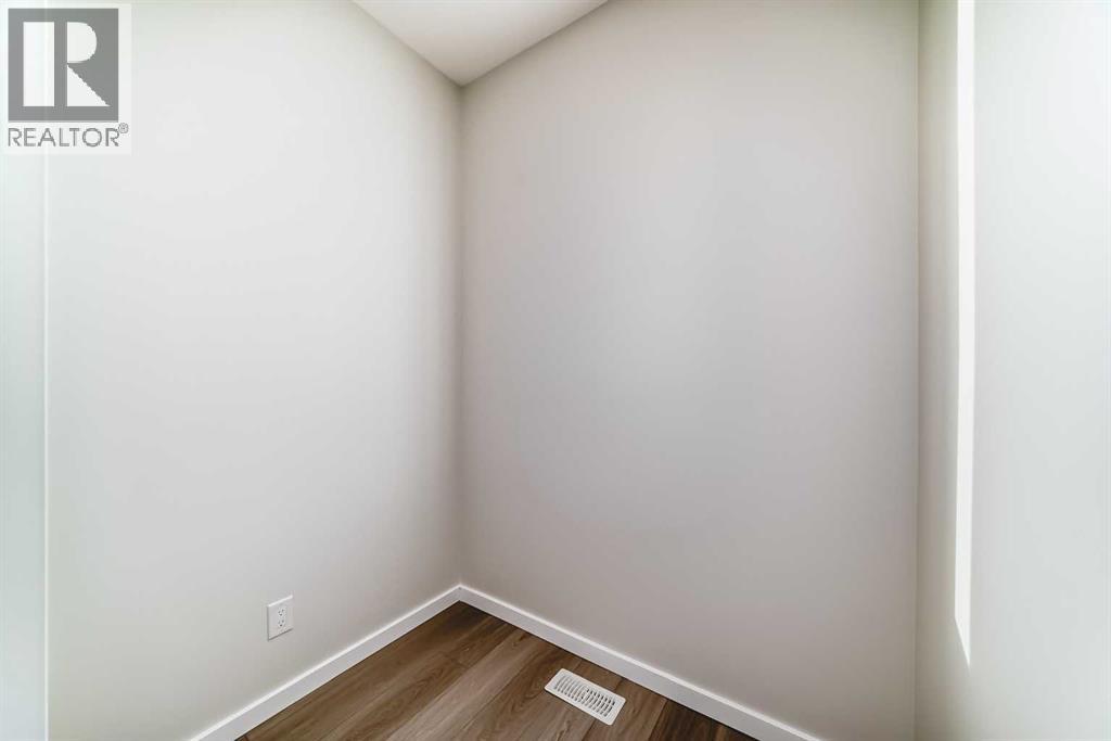 Single Family House for Sale in  Bartlett Crescent SE Rangeview Calgary 