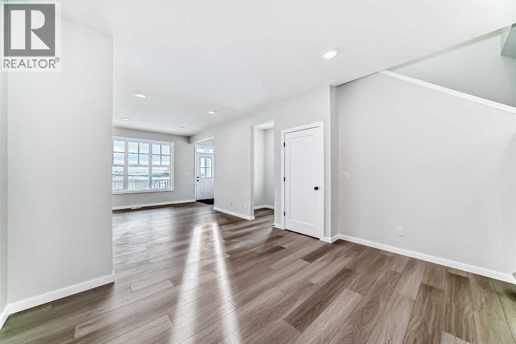 Single Family House for Sale in  Bartlett Crescent SE Rangeview Calgary 