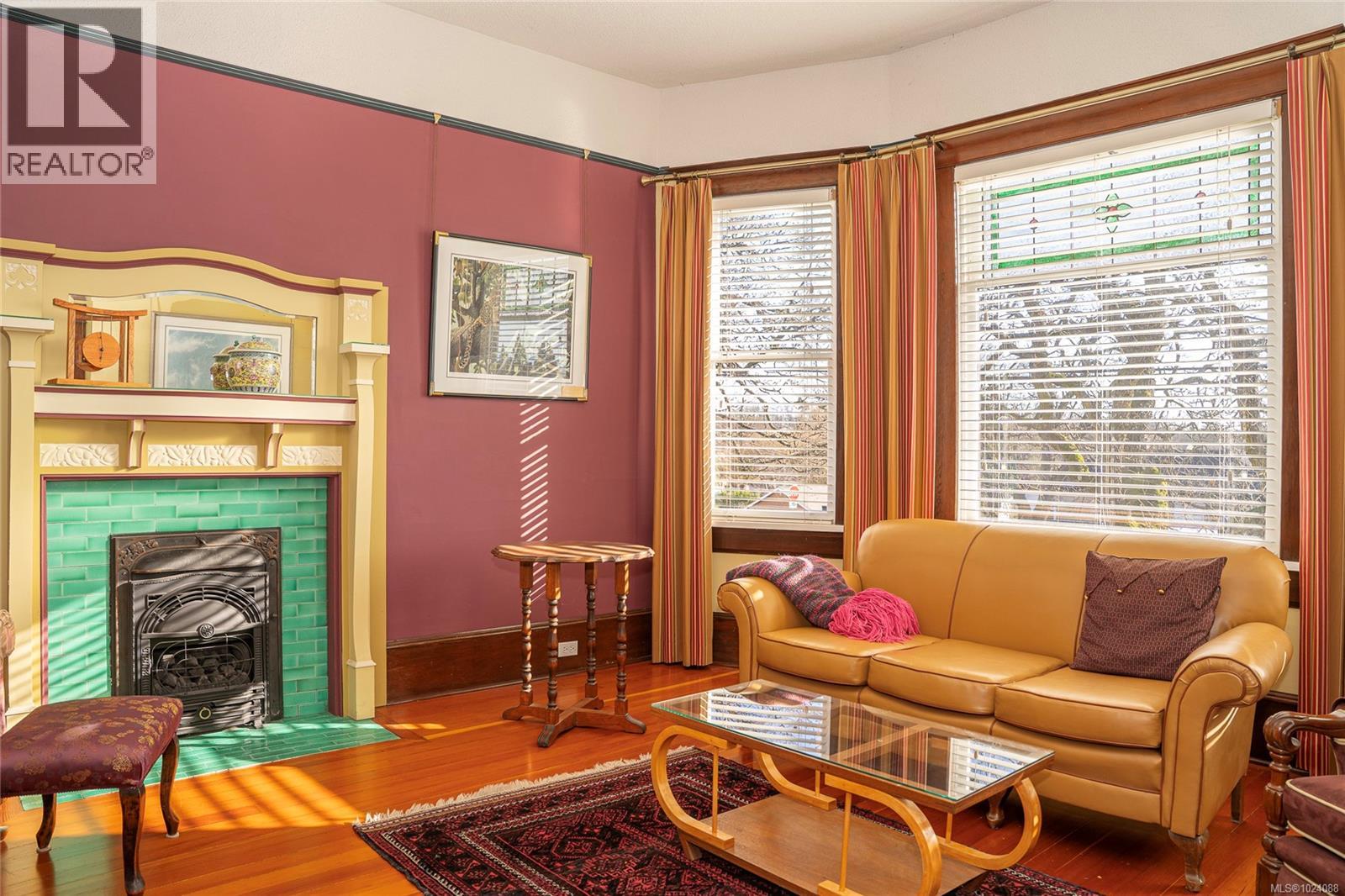  1270 Vista Heights, Victoria