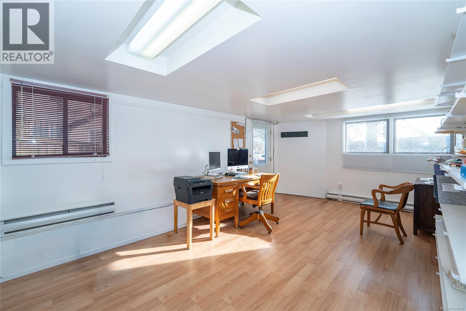  1270 Vista Heights, Victoria