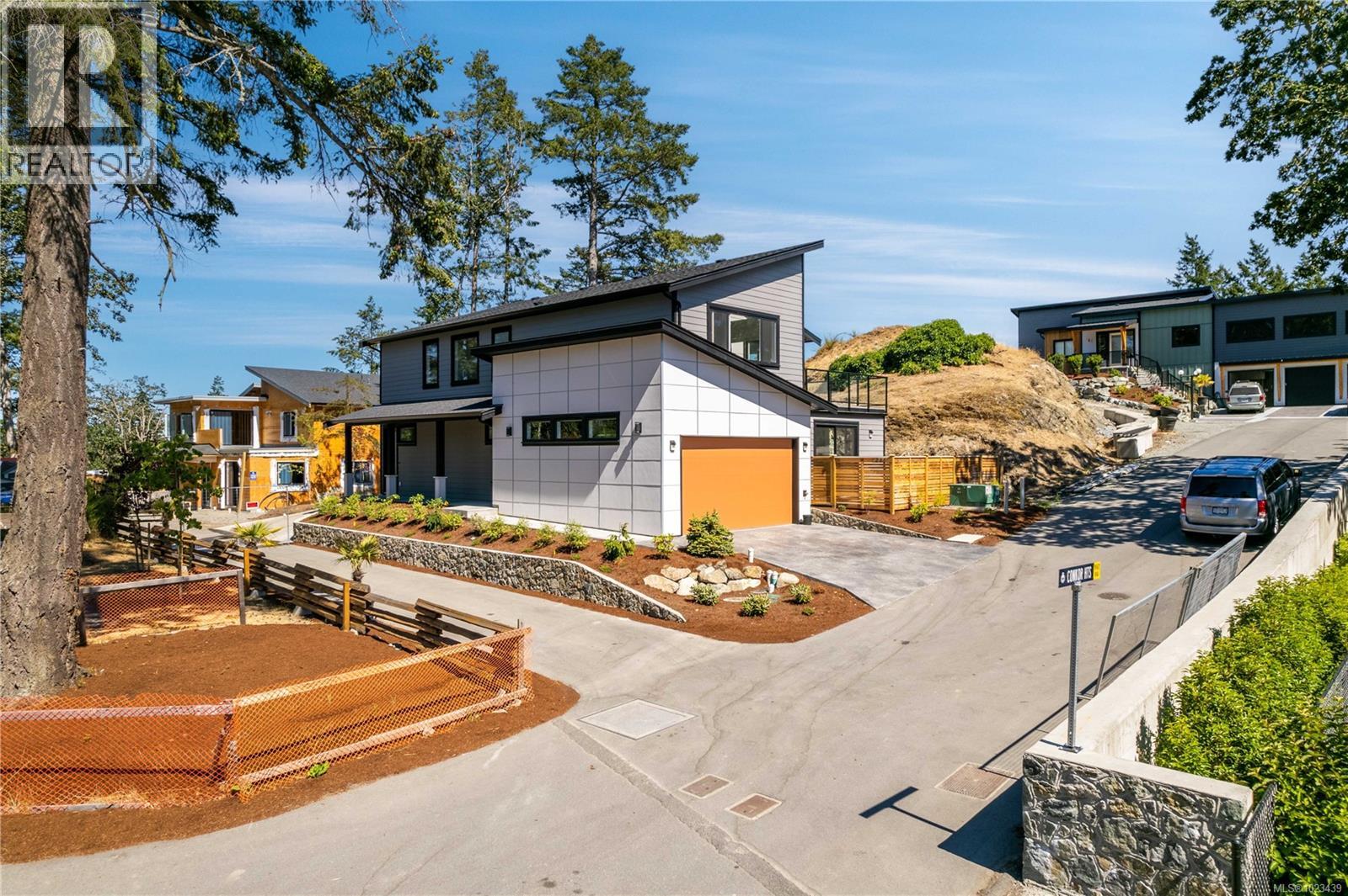 231 Heddle Ave, View Royal