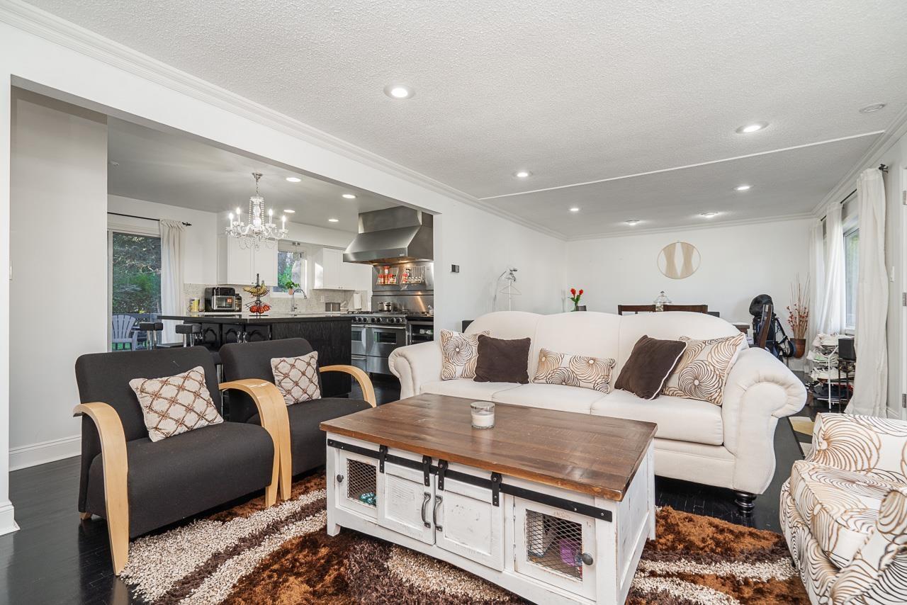 1561 CHESTNUT STREET, White Rock