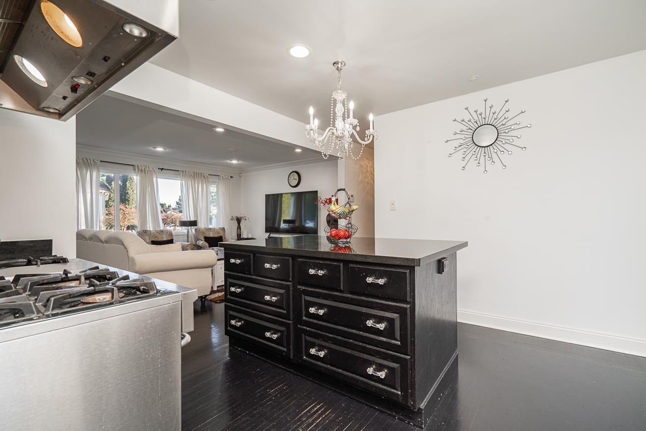 1561 CHESTNUT STREET, White Rock