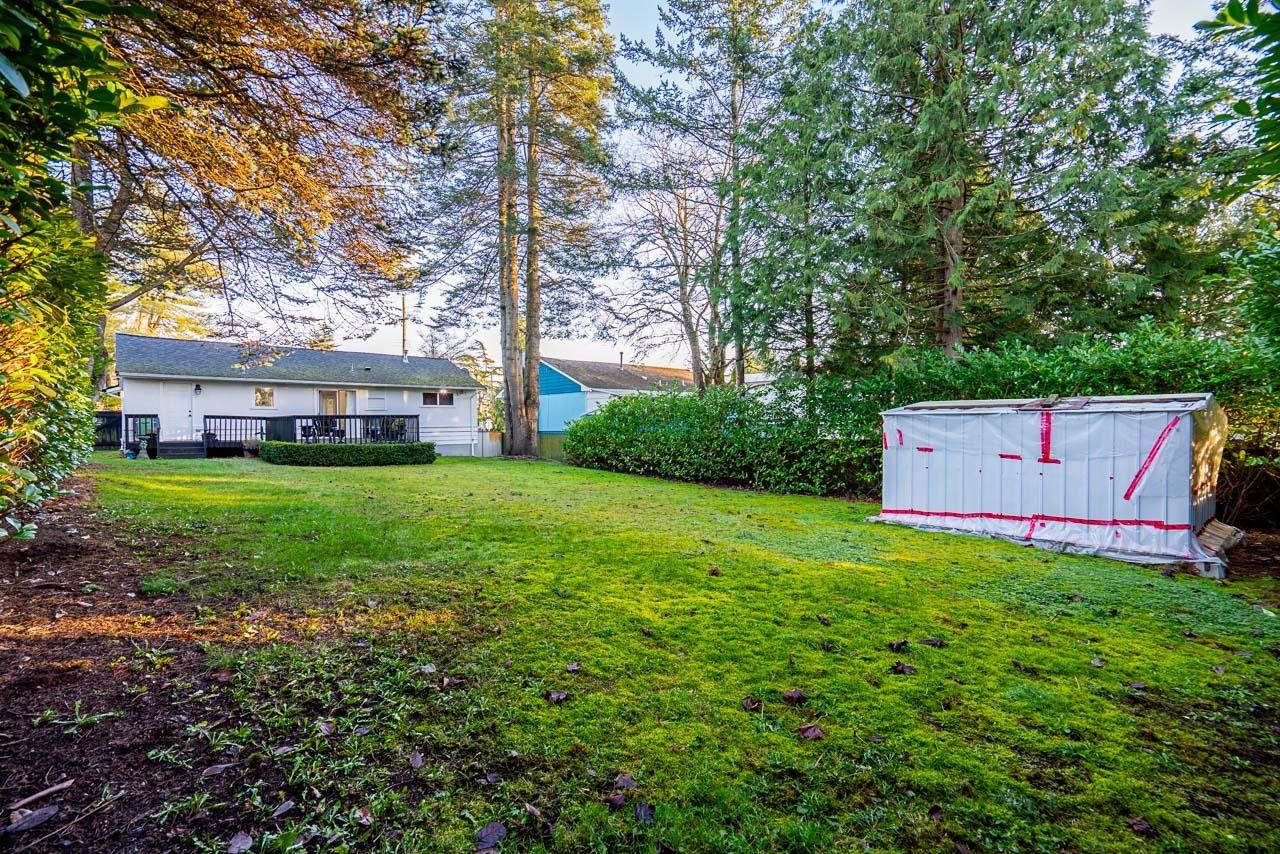 1561 CHESTNUT STREET, White Rock