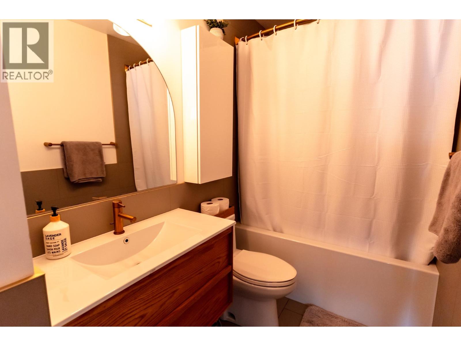 9716 104 AVENUE, Fort St. John