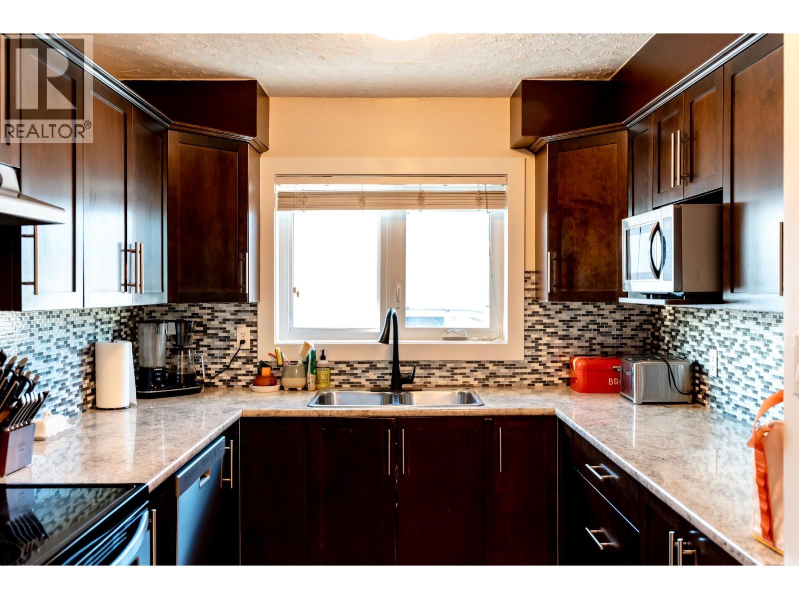 9716 104 AVENUE, Fort St. John