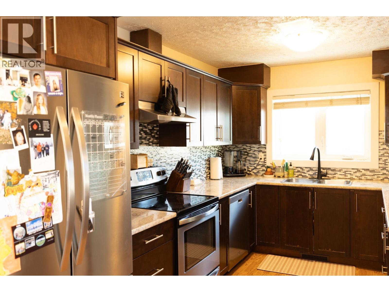 9716 104 AVENUE, Fort St. John