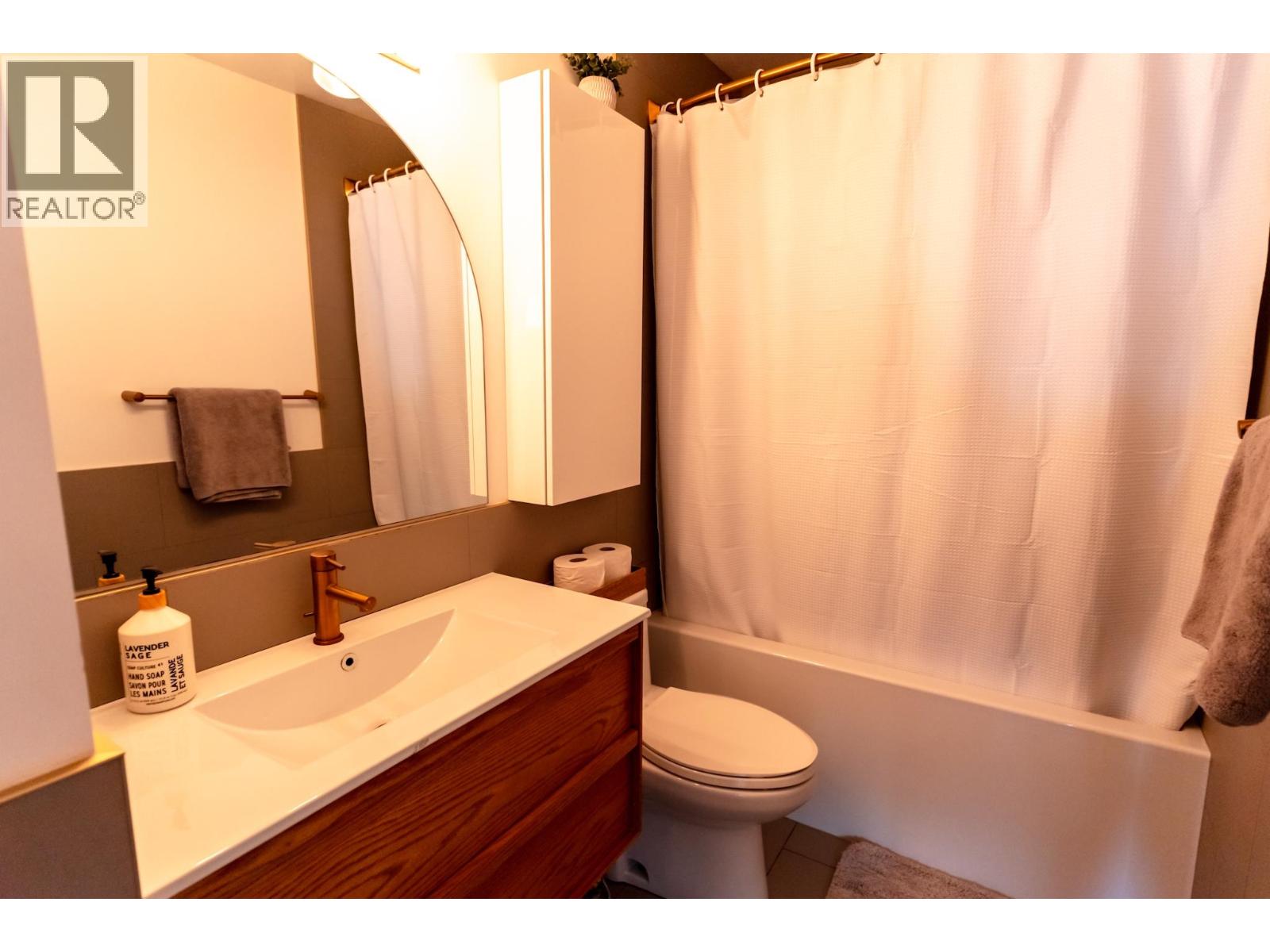 9716 104 AVENUE, Fort St. John