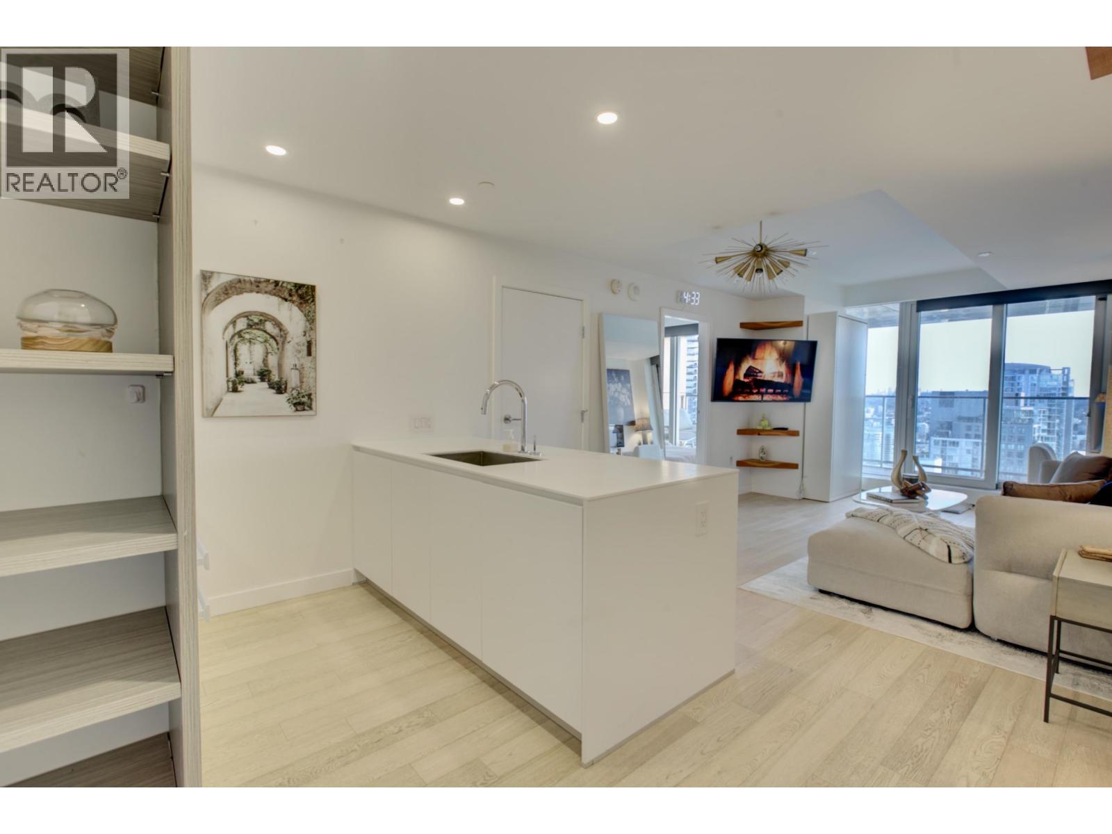 House in Vancouver - Image 16