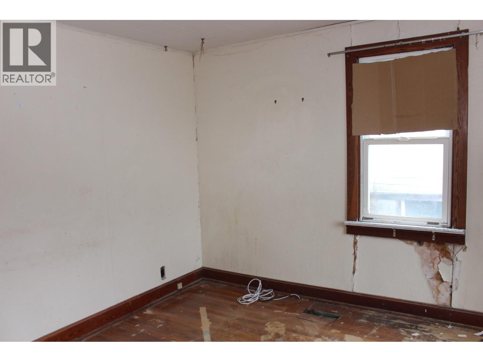 1540 McBeth Street, Trail