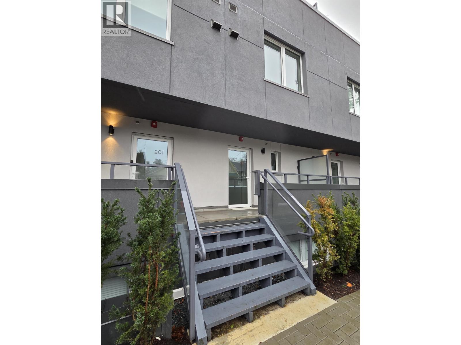 202 2075 E 1ST AVENUE - Photo 5 of 33, Vancouver, British Columbia