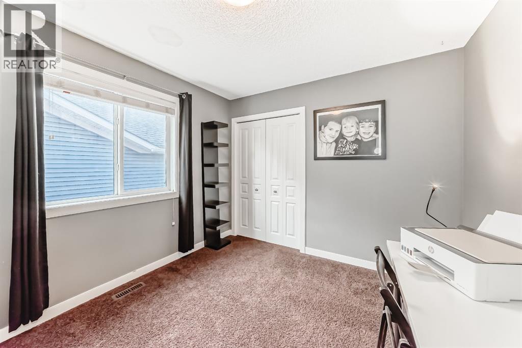 393 River Heights Drive, Cochrane