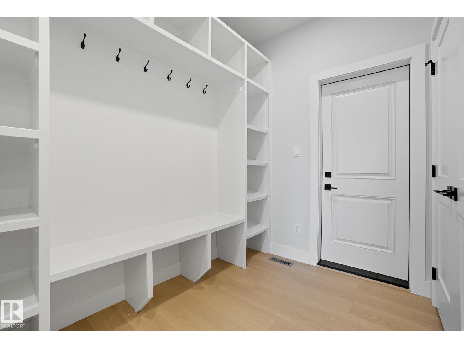 4 HARLEY WY, Spruce Grove