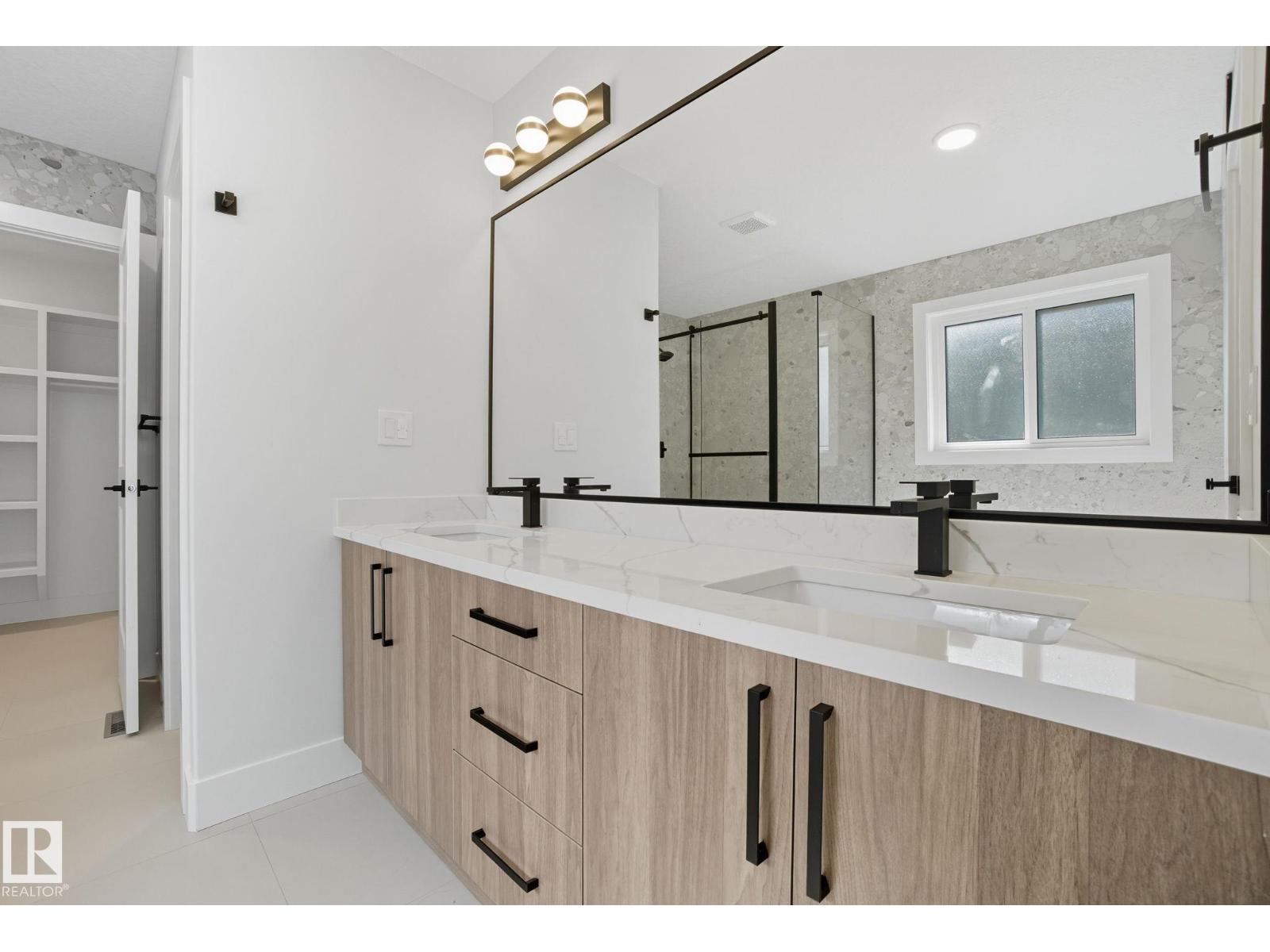 4 HARLEY WY, Spruce Grove