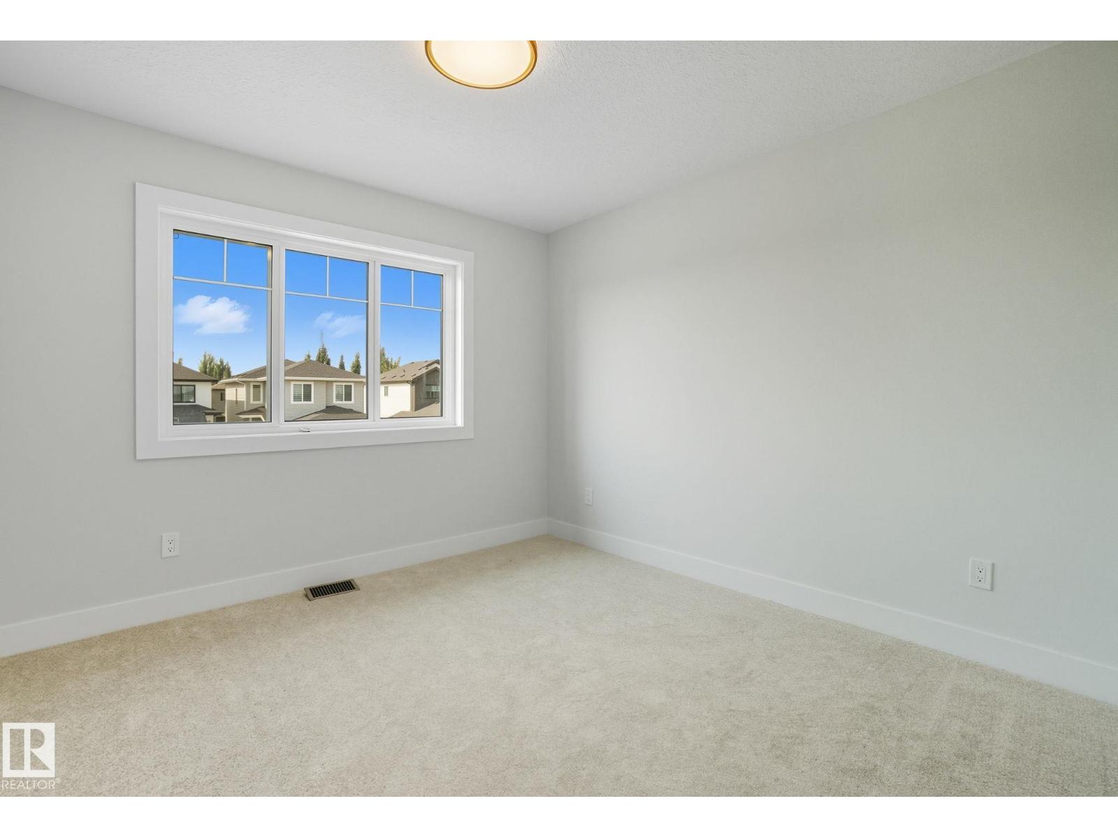 4 HARLEY WY, Spruce Grove