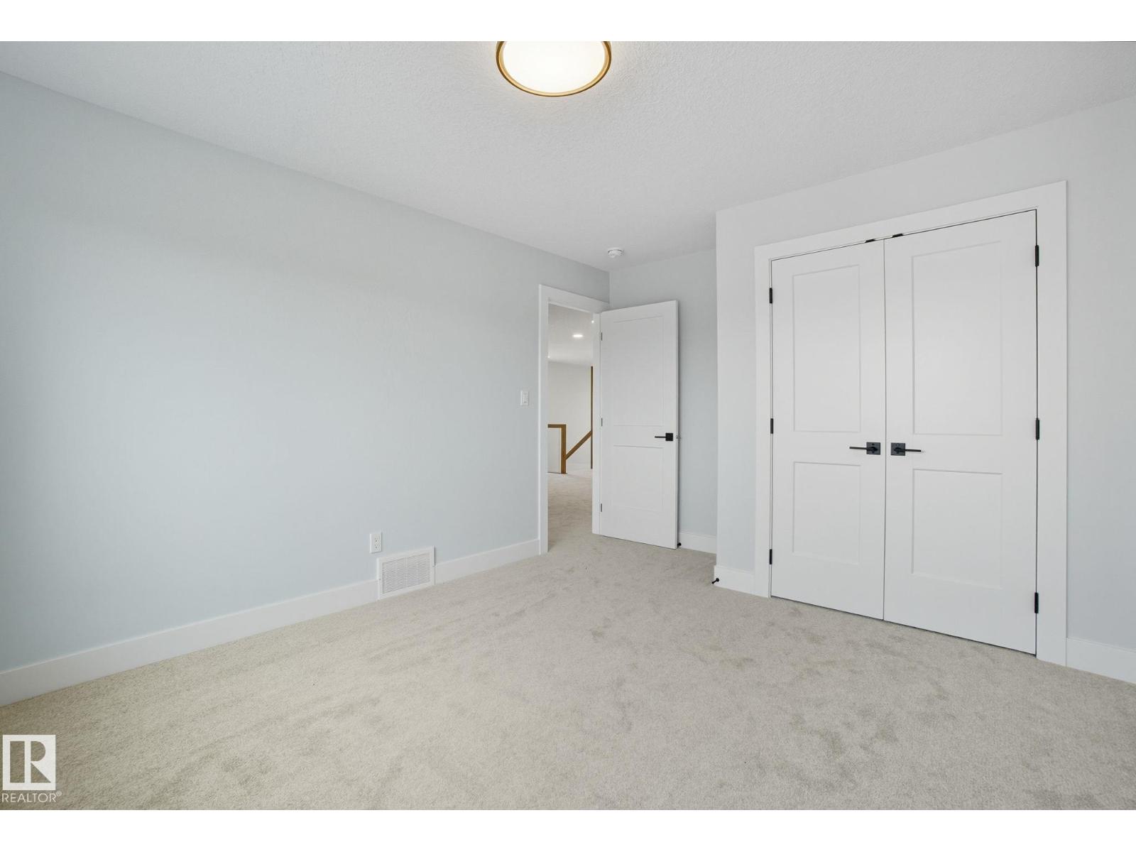 4 HARLEY WY, Spruce Grove