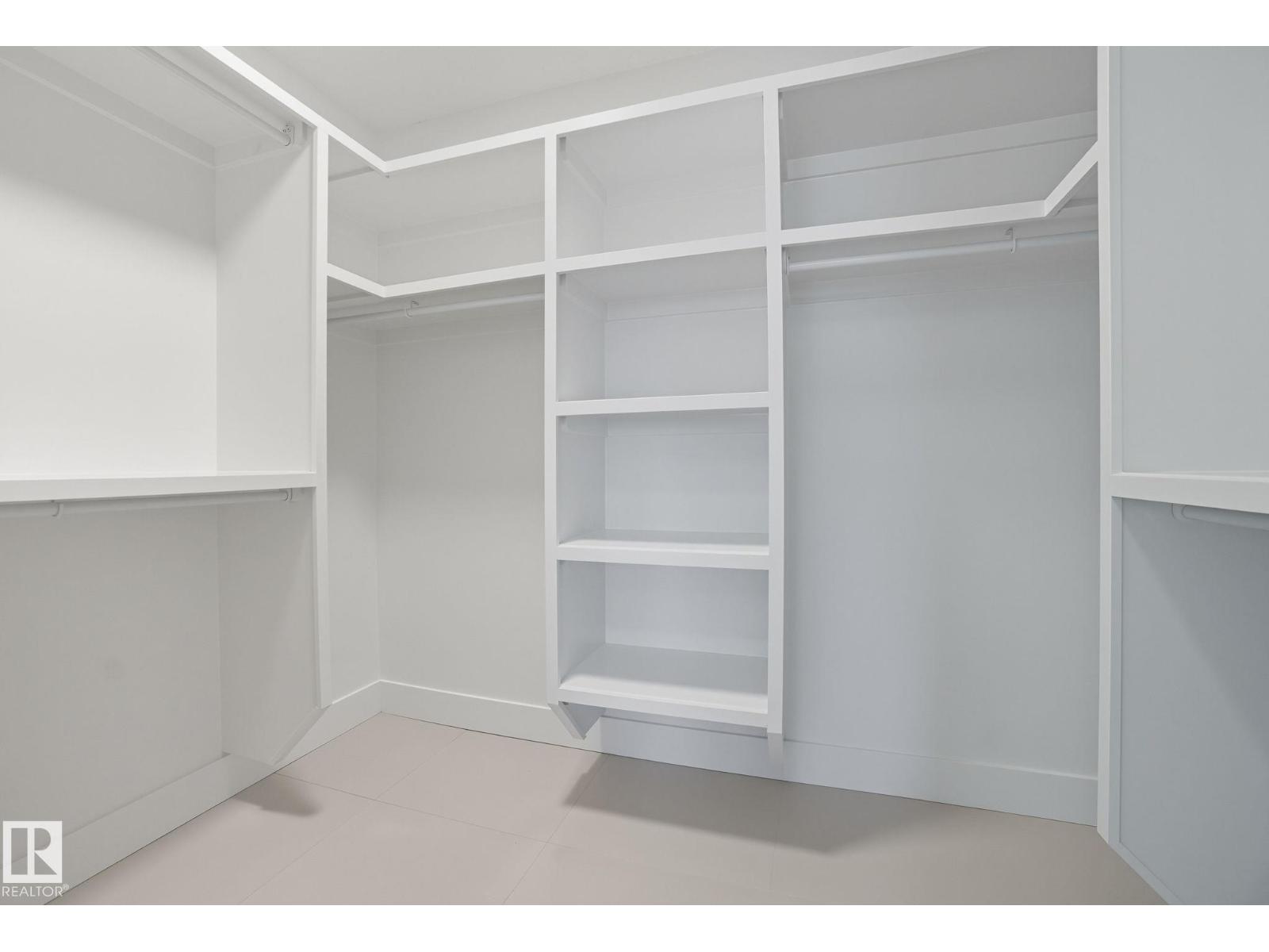 4 HARLEY WY, Spruce Grove